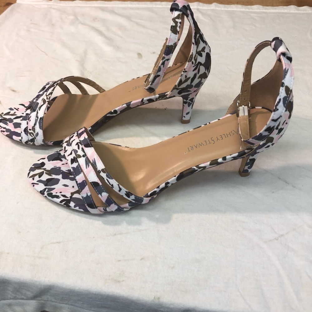 Sexy Hawaiian Print Mini Heels